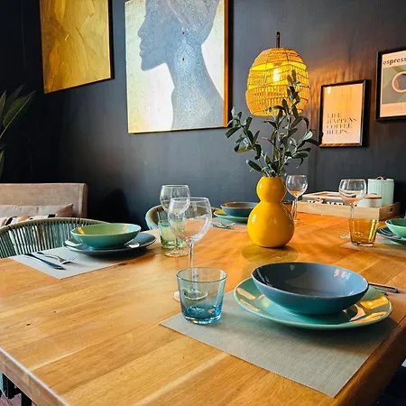 Klassen - Exklusive Altbau - Zentral - Rheinnaehe 公寓