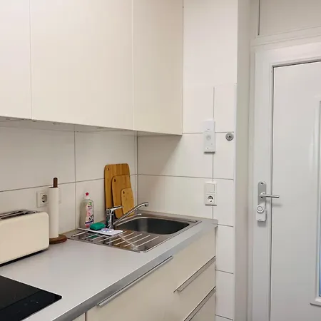 Klassen - Exklusive Altbau - Zentral - Rheinnaehe Κόμπλεντς