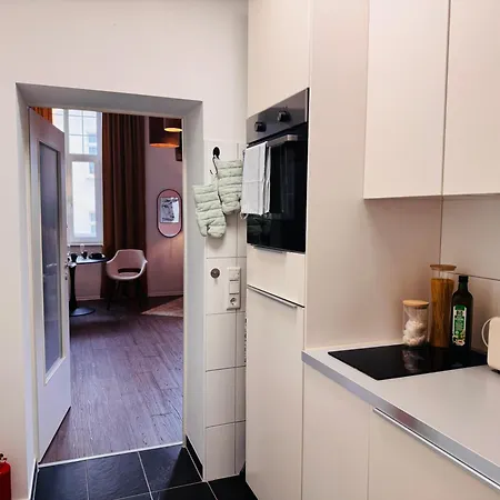 Klassen - Exklusive Altbau - Zentral - Rheinnaehe *