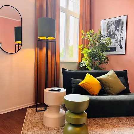 公寓 Klassen - Exklusive Altbau - Zentral - Rheinnaehe 科布倫茨