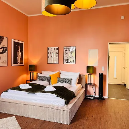 Klassen - Exklusive Altbau - Zentral - Rheinnaehe Κόμπλεντς