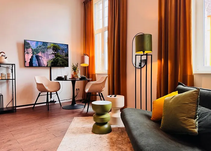 Klassen - Exklusive Altbau - Zentral - Rheinnaehe