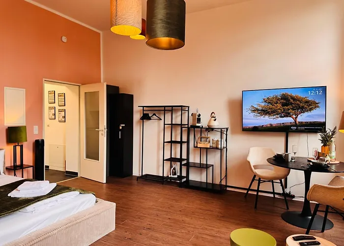 Klassen - Exklusive Altbau - Zentral - Rheinnaehe Appartamento